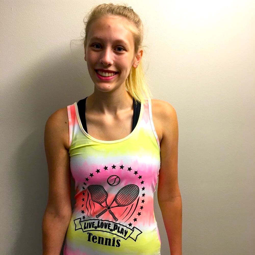 🌻Women~Junior Rainbow Athletic Tank / M (7-9)